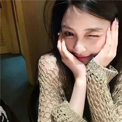 宠物粉红鹅卵石